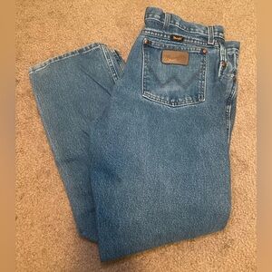Wrangler Men's Blue Jeans Size 40x30